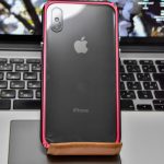 〔më〕TOP FILM iphoneX アルミバンパー ケース (ブラックxレッド)